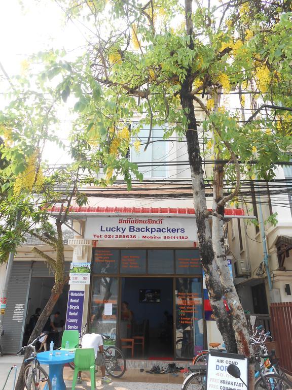 Lucky Backpacker Hostel Viêng Chăn Ngoại thất bức ảnh