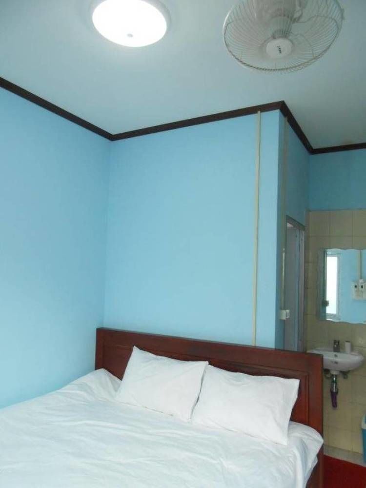 Lucky Backpacker Hostel Viêng Chăn Ngoại thất bức ảnh